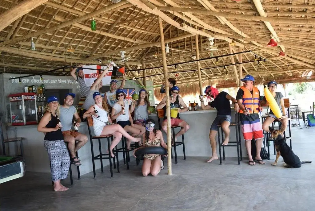 An Nhon: Lifes A Beach