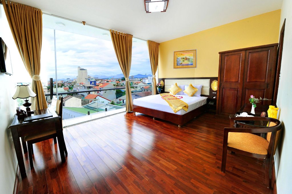 Thanh Lich Hue Hotel — фото 1