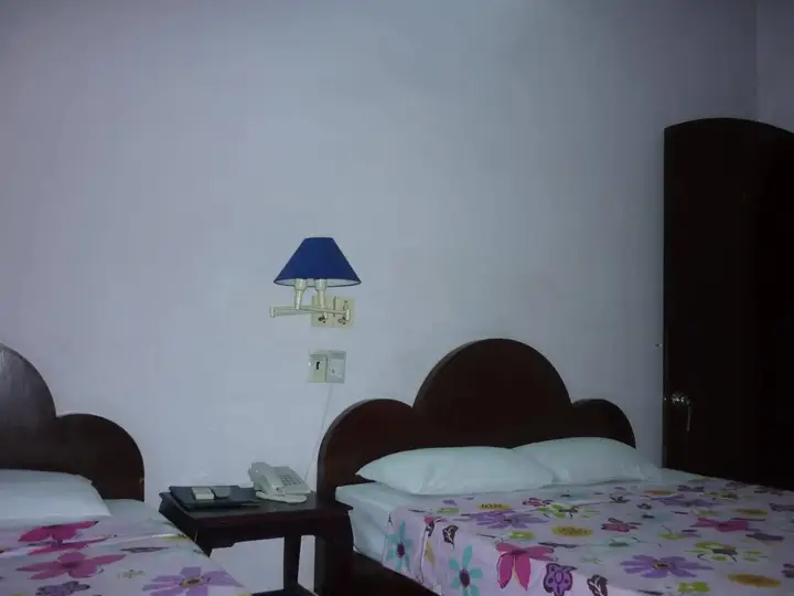 Хюэ: Thang Long Hotel