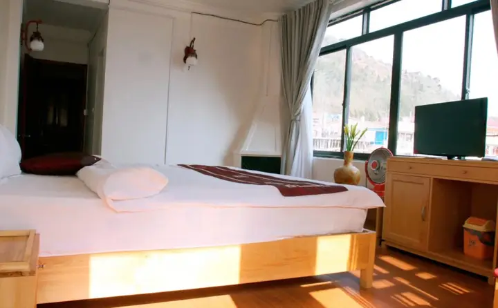 Шапа: Mountain View Hotel - Hostel