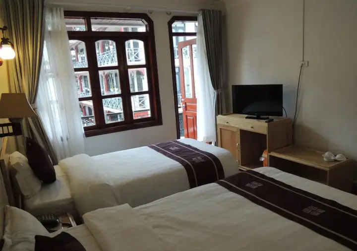 Шапа: Mountain View Hotel - Hostel