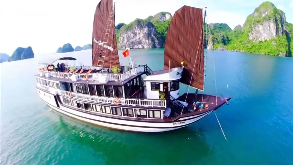 Халонг: The Viet Beauty Cruise