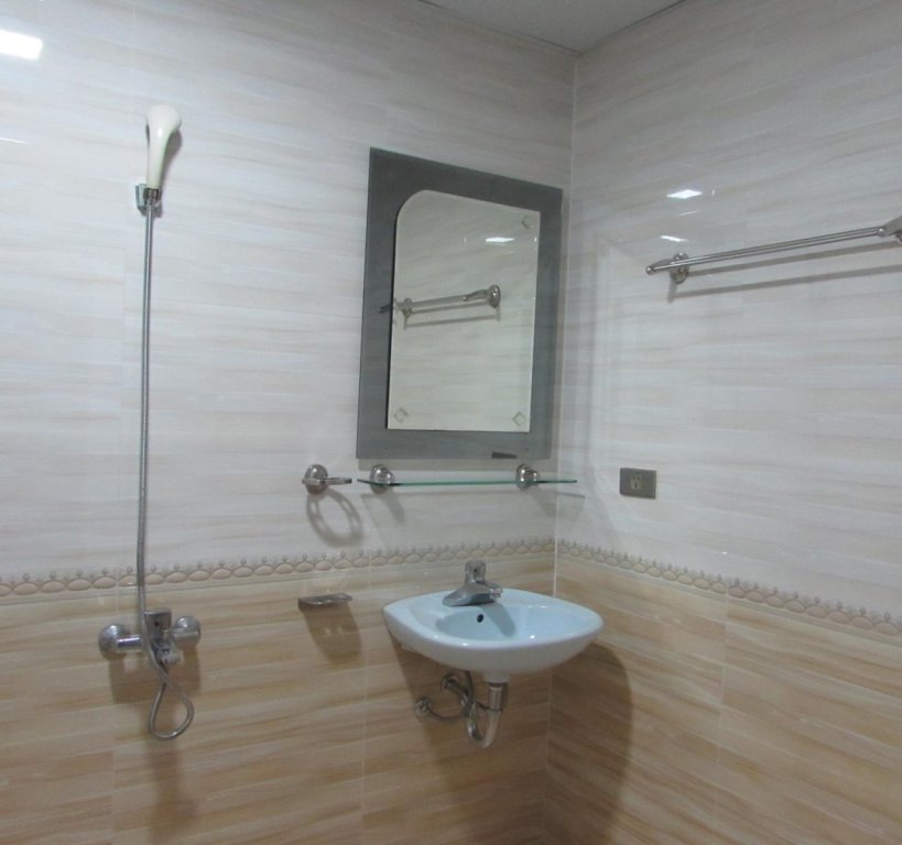 Халонг: Viet Nhat Halong Hotel