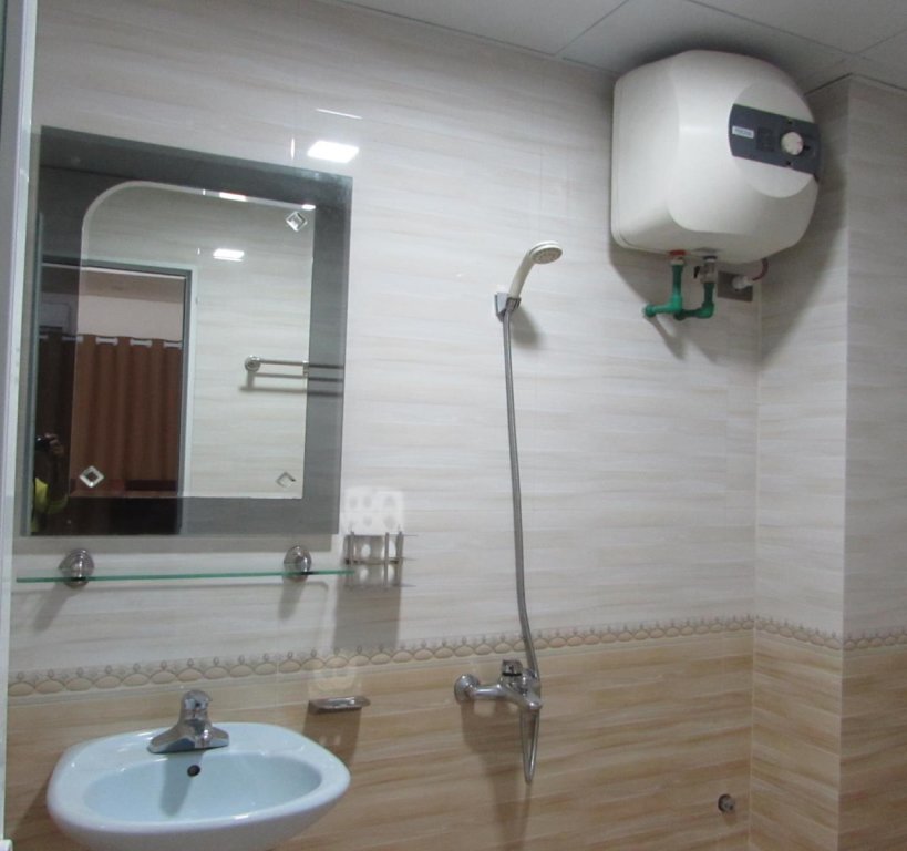 Халонг: Viet Nhat Halong Hotel