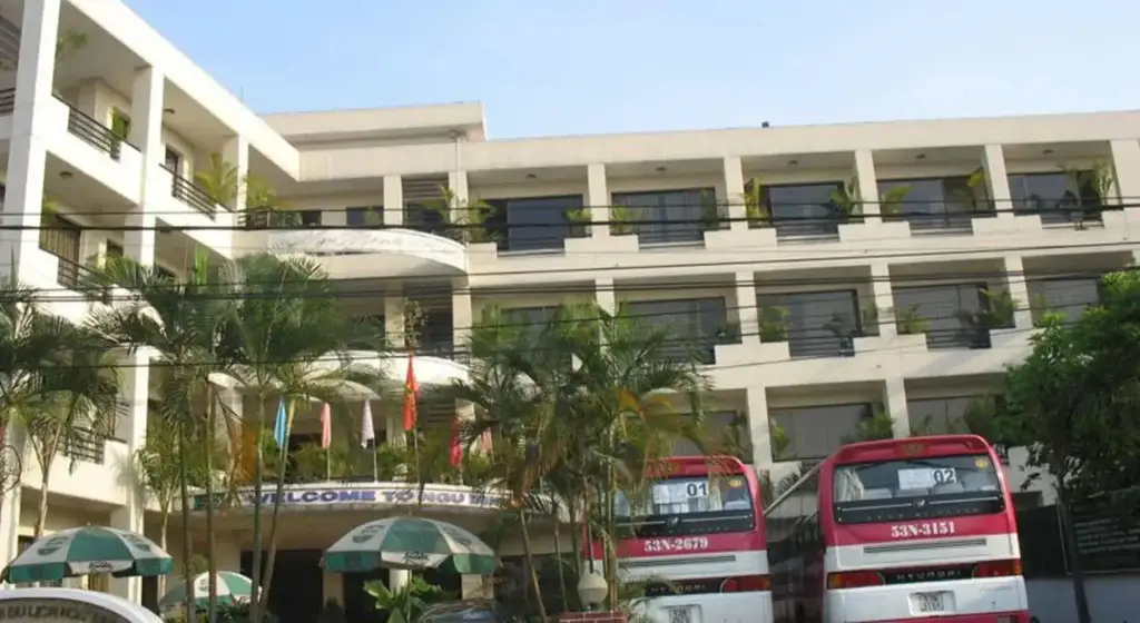 Ngu Binh Hue Hotel — фото 1