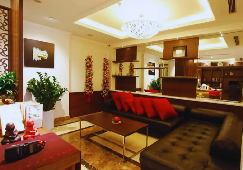 Essence Palace Hotel — фото 1