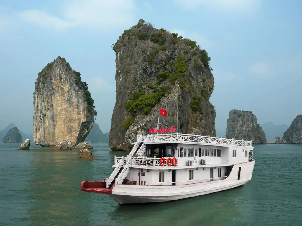 Халонг: Bien Ngoc 06 Cruise
