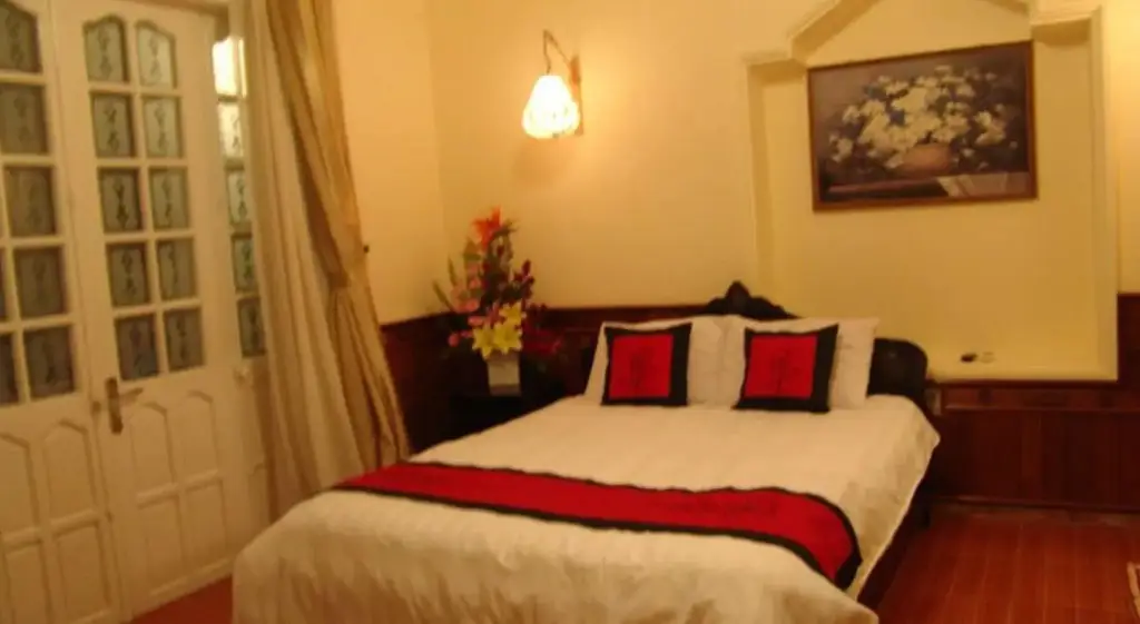 Хюэ: Hue Home Hotel