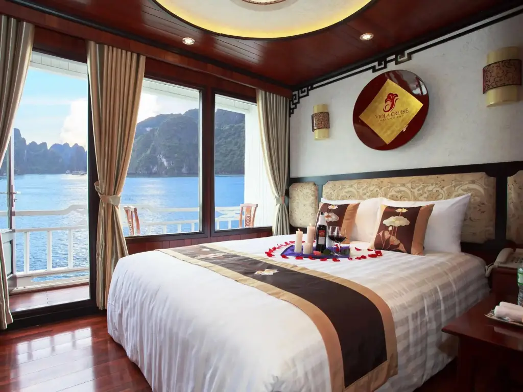 Viola Cruise Halong Bay — фото 1