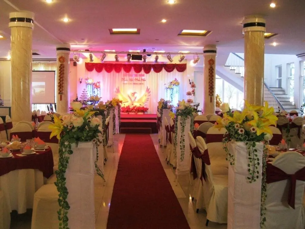 Туй-Хоа: Hung Vuong Hotel