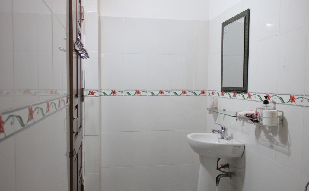 Хоа Лу: Tuan Ngoc Hotel