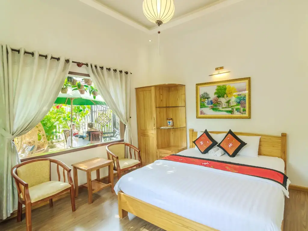 Хойан: Tue Tam Villa