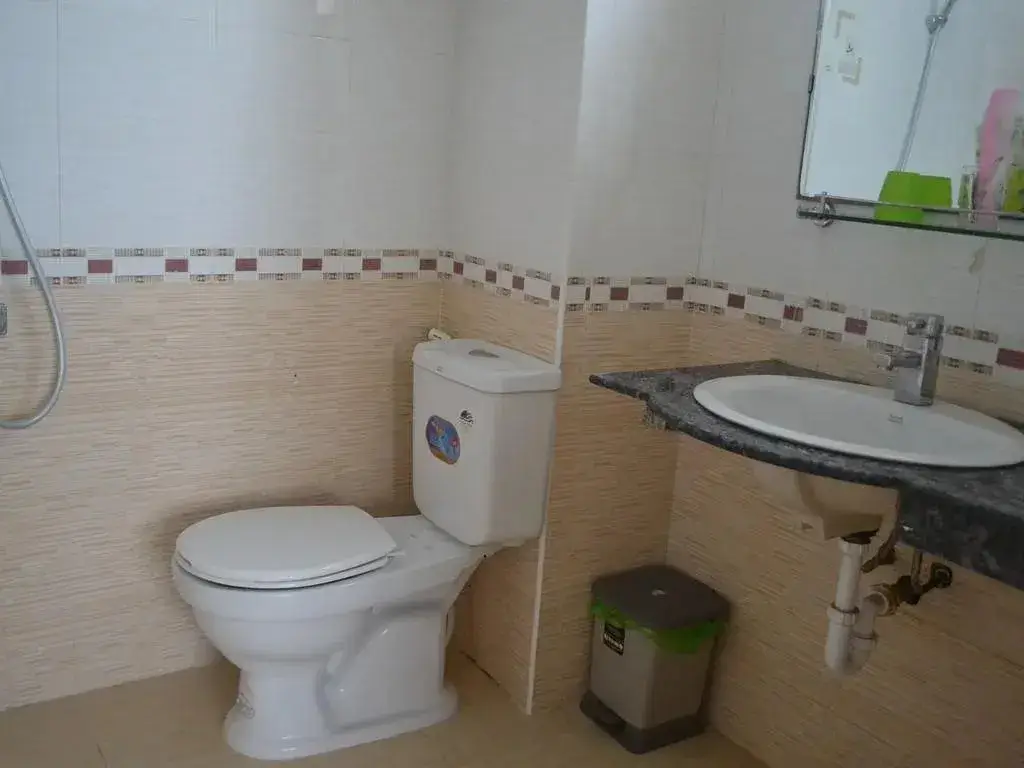 Хайфон: Queen Hotel Cat Ba