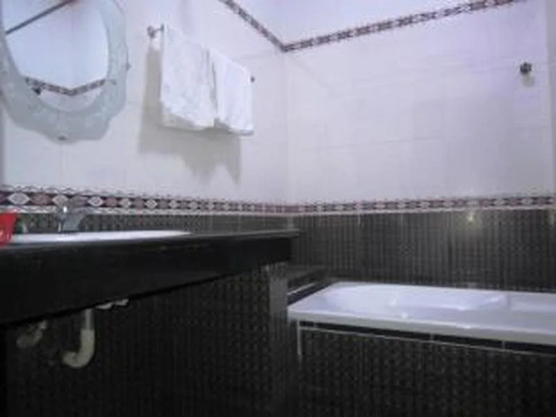 Хошимин: Hoa Hong Hotel