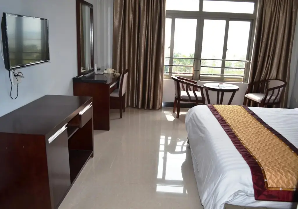 Халонг: Bong Sen Ha Long Hotel