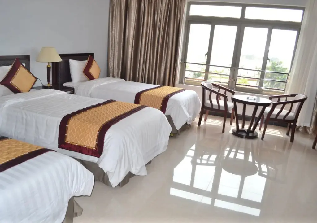Халонг: Bong Sen Ha Long Hotel