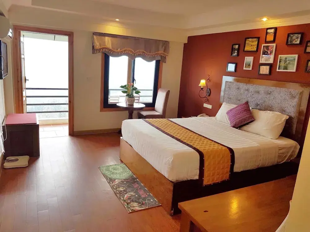 Шапа: Eden Mountain View Hotel