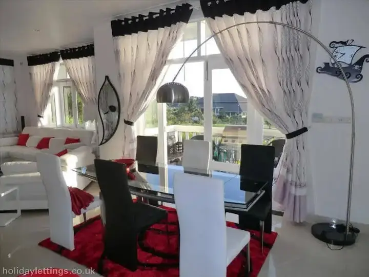Фантхьет: Spring Haven Villa Mui Ne