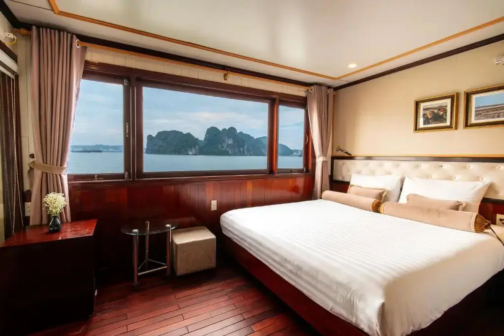 Халонг: Swan Cruises Halong