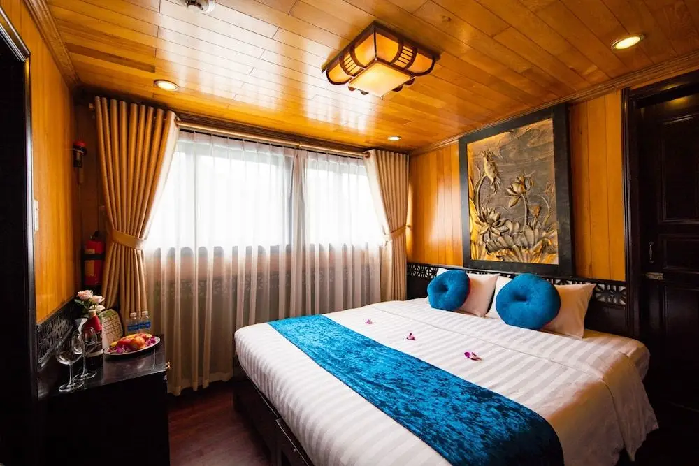 Халонг: Swan Cruises Halong