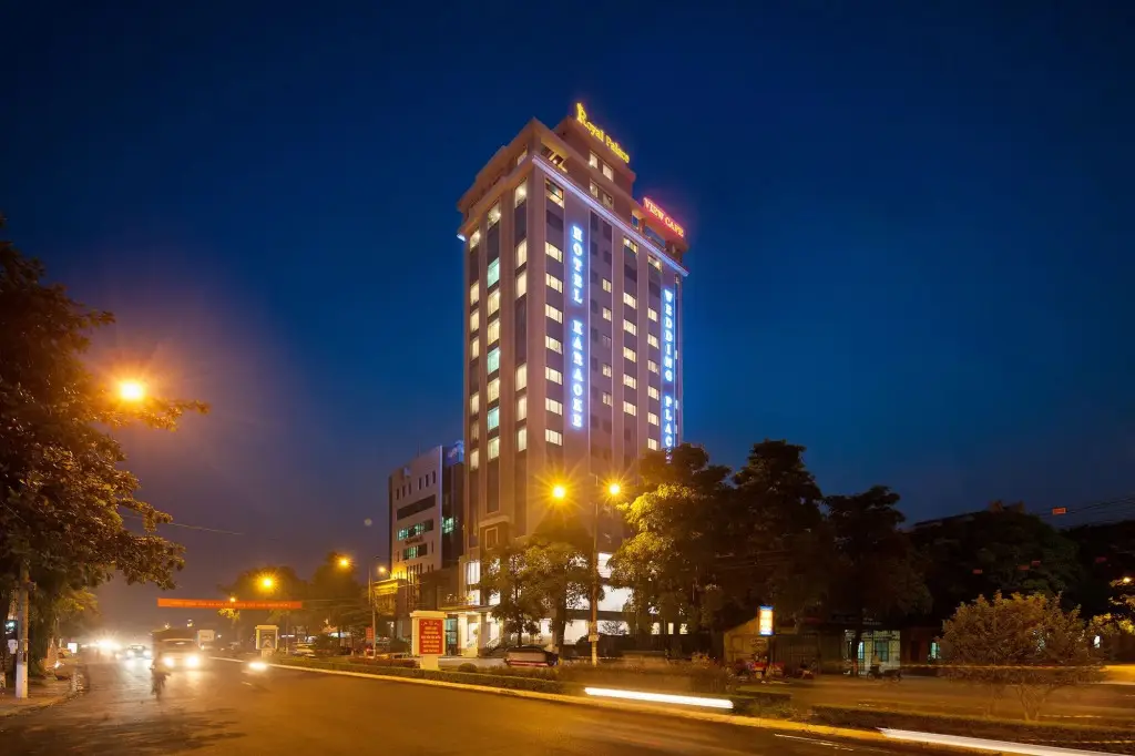 Royal Palace Hotel — фото 1