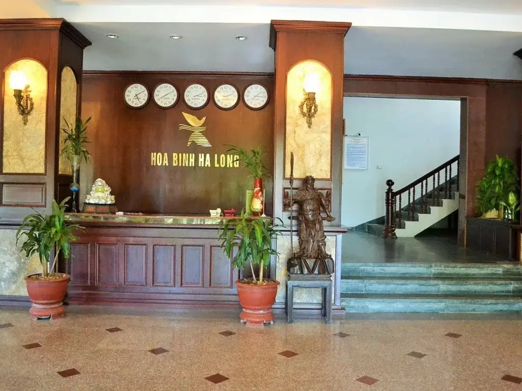 Hoa Binh Ha Long Hotel — фото 1