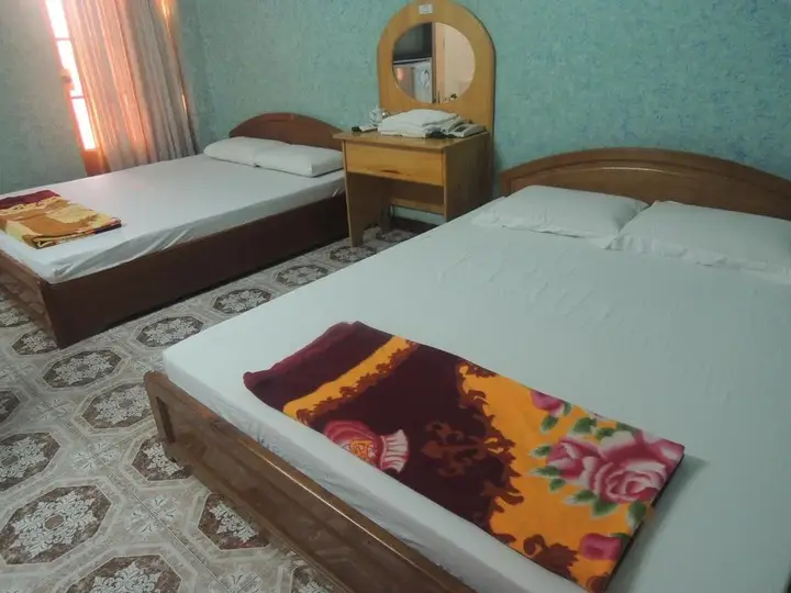 Чау-Док: Song Giang Hotel Ngoc Gia Trang