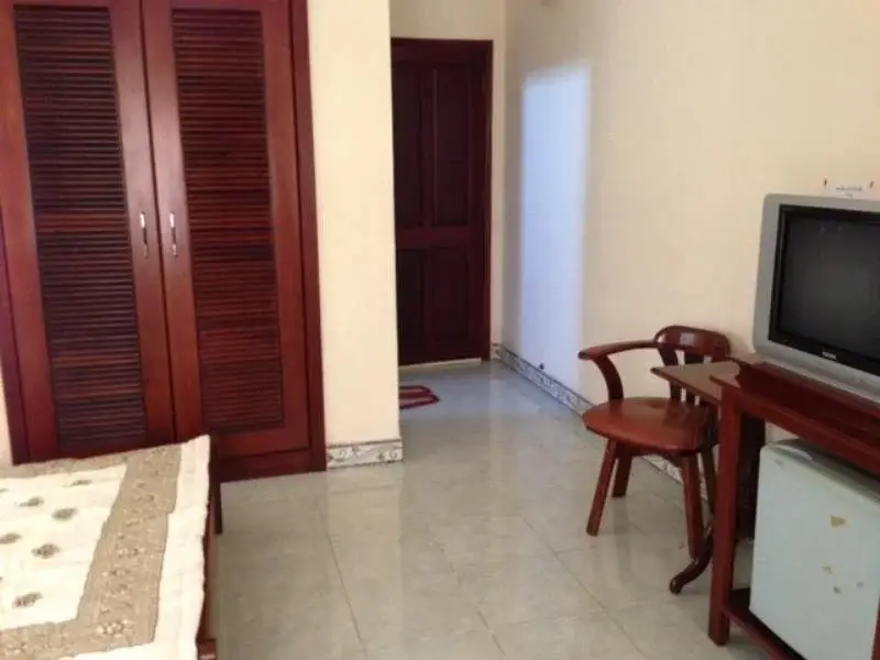 Чау-Док: May Va Nui Hotel And Restaurant - Tram Anh