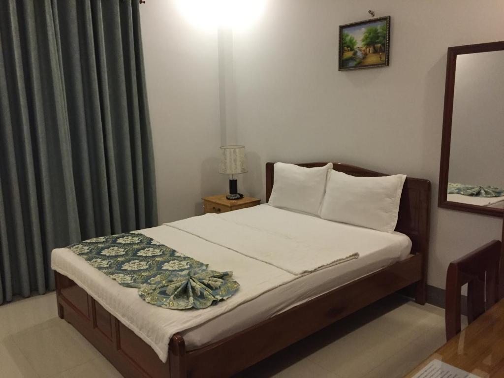 Ла-Джи: Minh Nhi Hotel