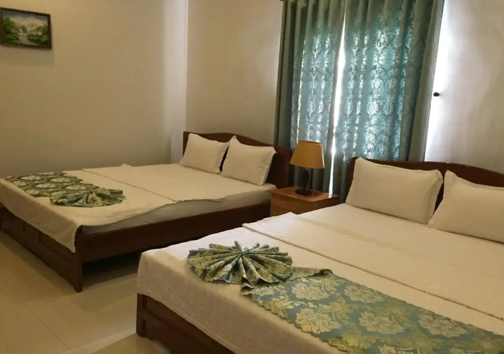 Ла-Джи: Minh Nhi Hotel