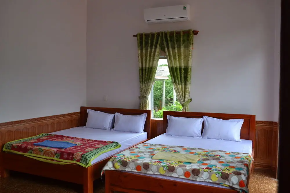 Фонг Ня: Green Riverside Cosy Home