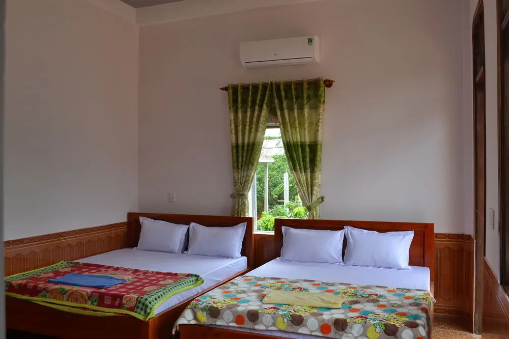 Фонг Ня: Green Riverside Cosy Home