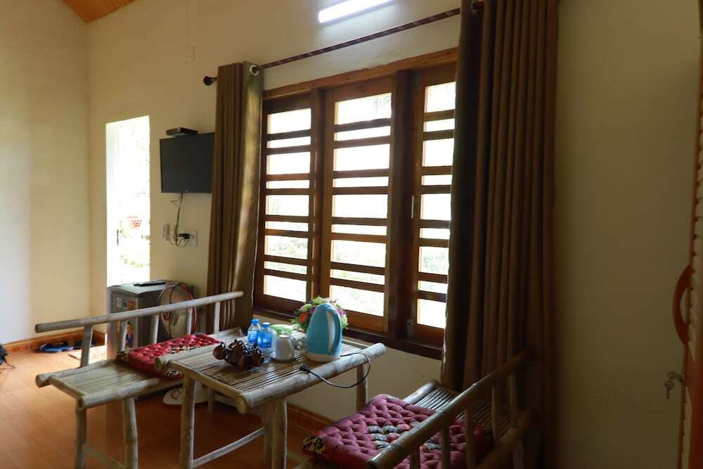 Фонг Ня: Green Riverside Cosy Home