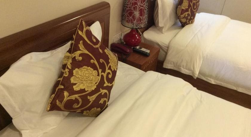 Шапа: New Sun Hotel