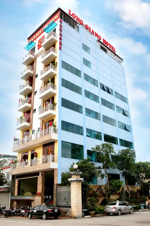 Long Giang Hotel — фото 1