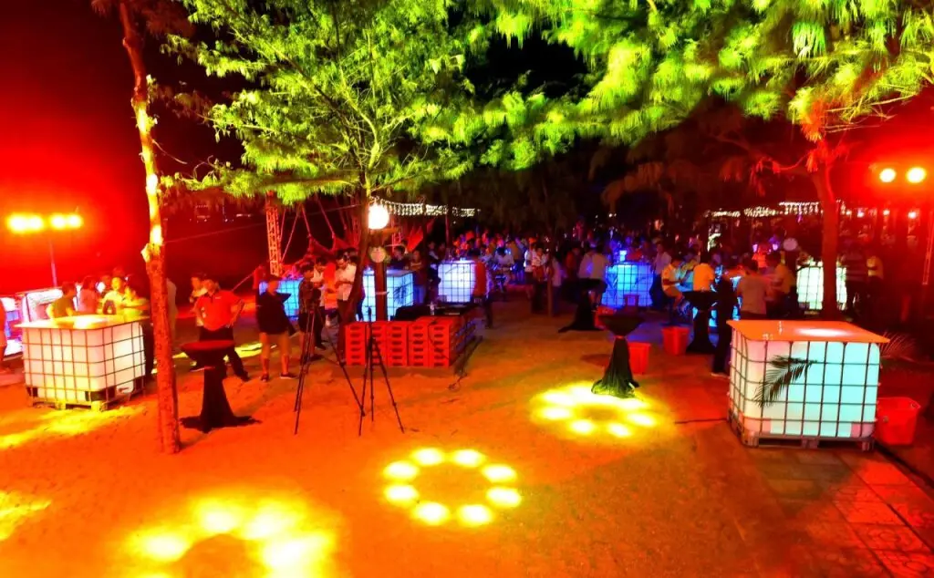Суен Мок: Huong Phong - Ho Coc Resort