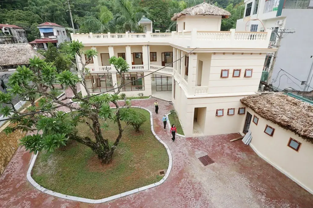Hoa Binh Hotel — фото 1