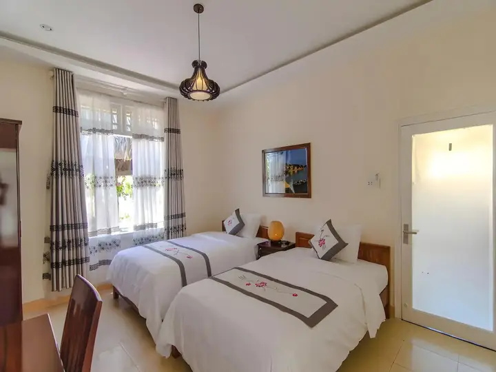 Хойан: The Moon River Homestay & Villa