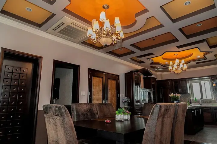 Хошимин: Eden Roc Hotel