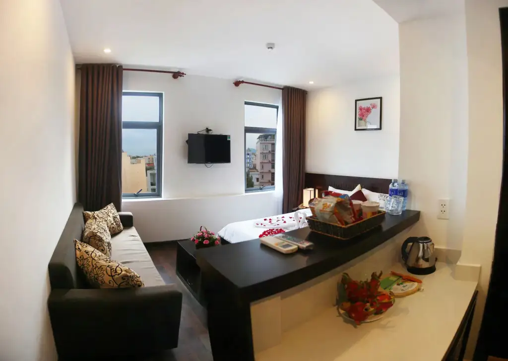 Дананг: Emily and Apartment