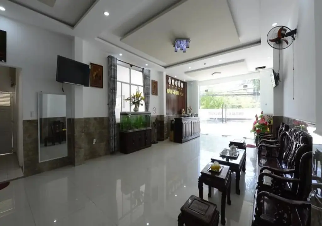 Huynh Gia Hung Hotel — фото 1