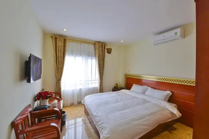 Лаокай: Sen Trang Hotel