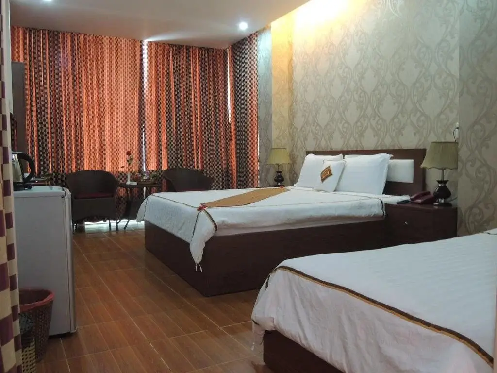Хошимин: Louis Hotel