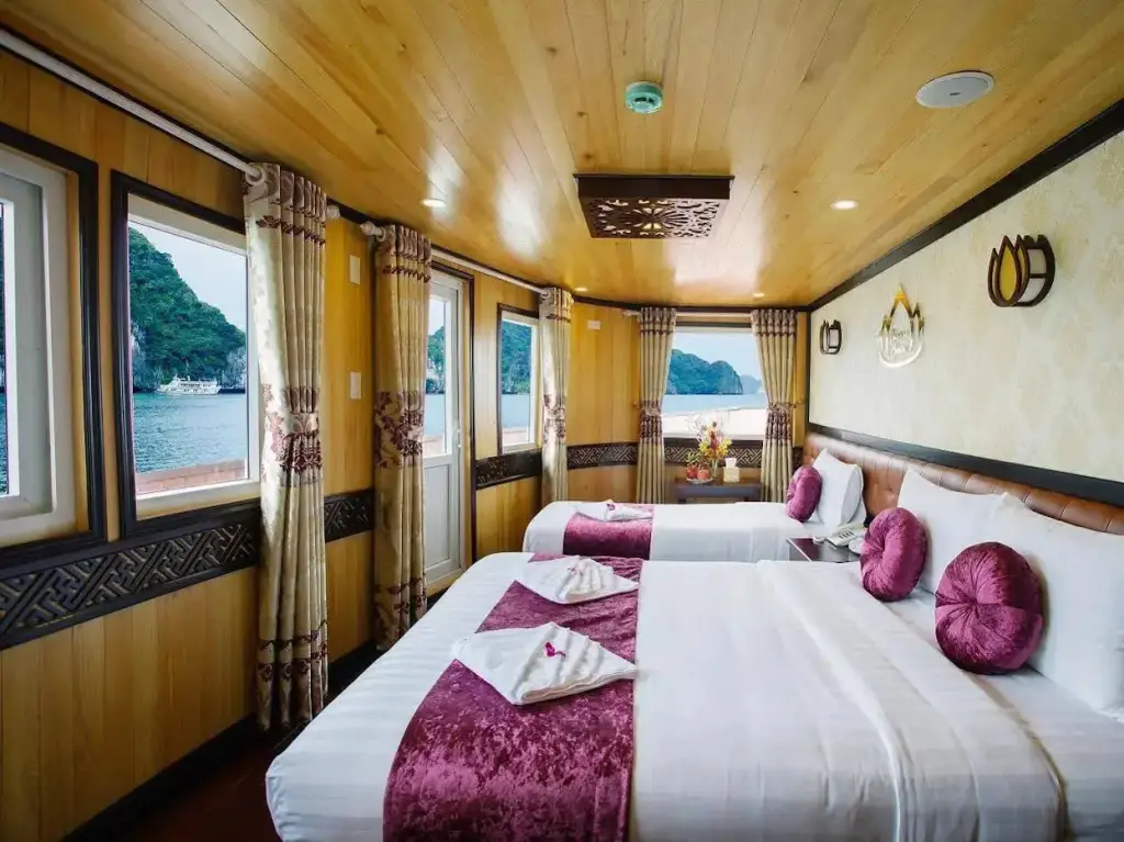 Халонг: Cristina Diamond Cruise