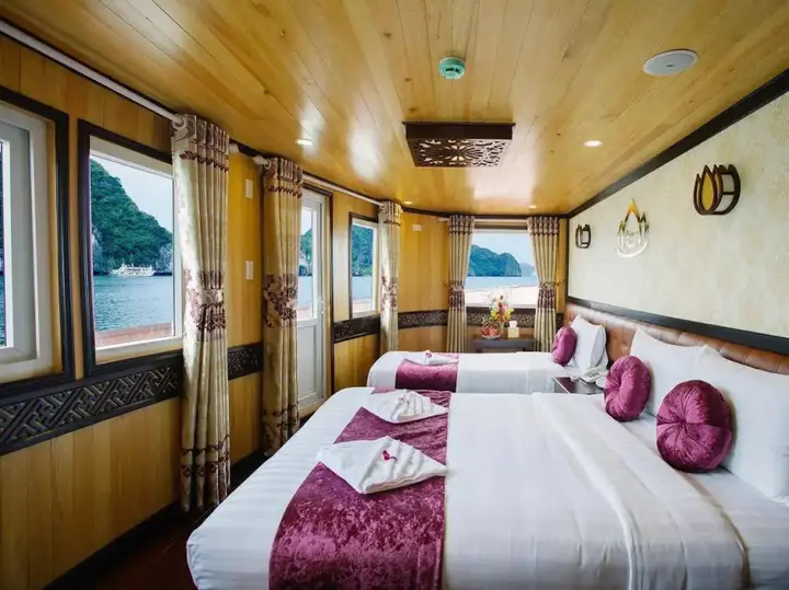 Халонг: Cristina Diamond Cruise