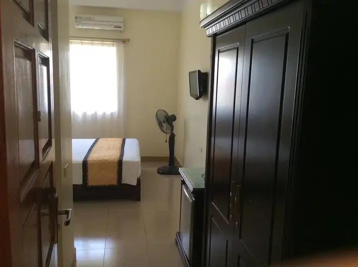 Ниньбинь: Square Hotel