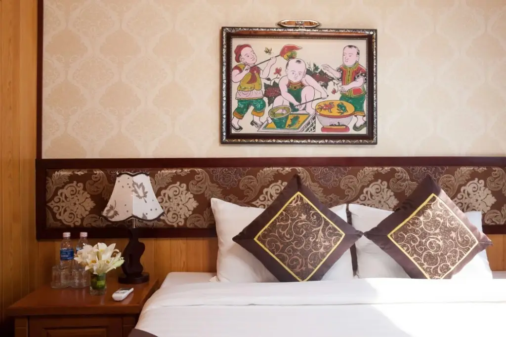 Халонг: Halong Legacy Legend Cruise