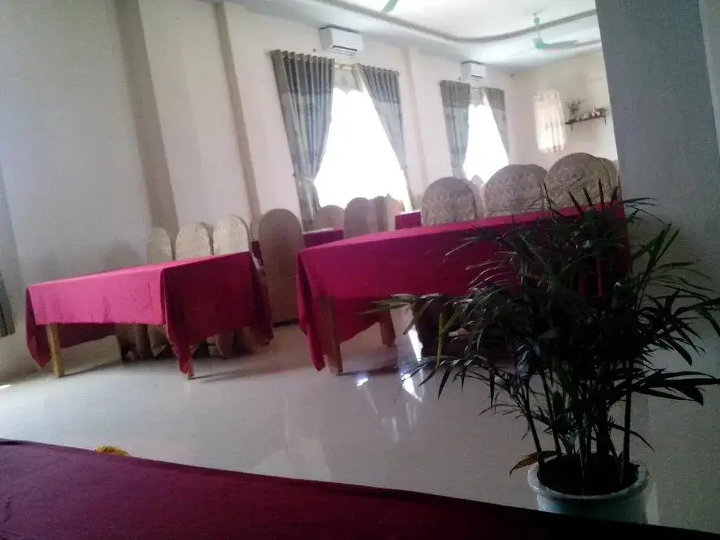 Шамшон: Sam Son Star Hotel