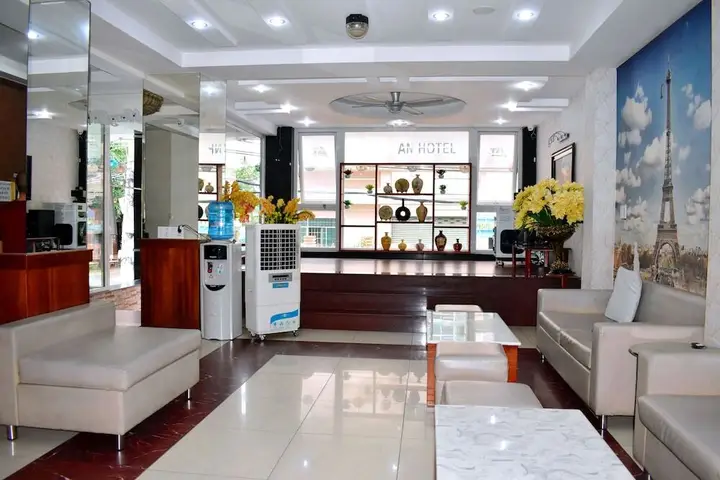 Вунгтау: Angel Hotel
