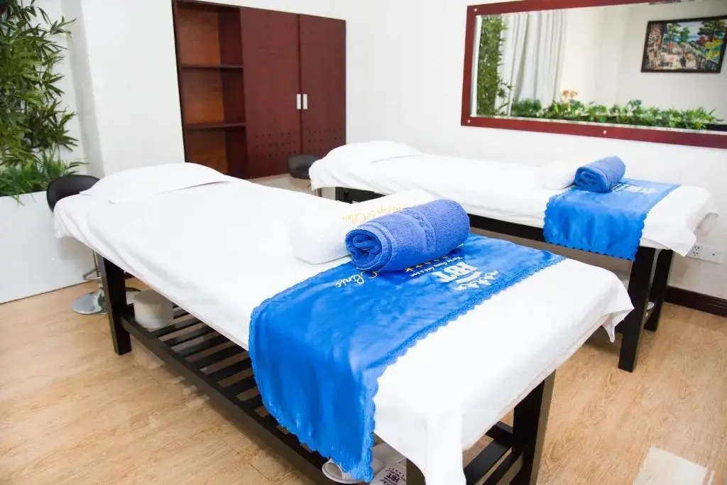 Буонматхуот: Hai Ba Trung Hotel